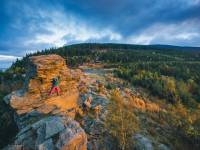 Na koloběžce pod Obřími skalami