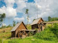 Na koloběžce okolo Zlatého jezera