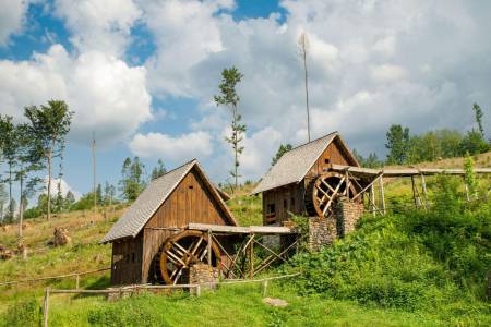 Na koloběžce okolo Zlatého jezera